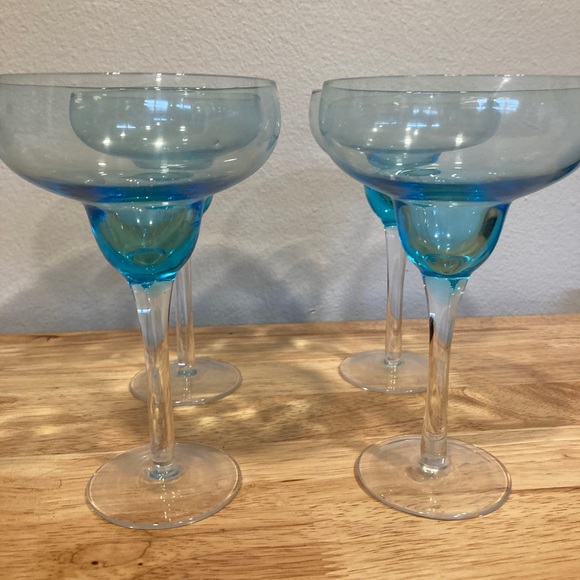 Set of four margarita glasses cocktails blue glass ombre - Picture 2 of 8